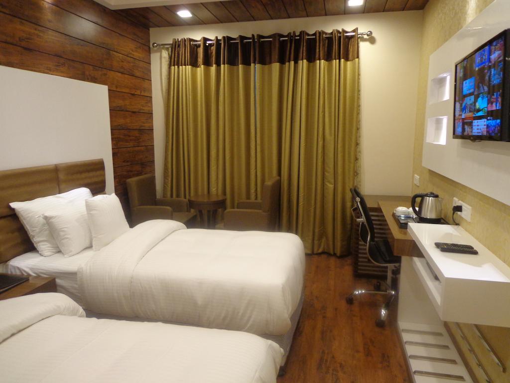 Hotel Taj Princess - Boutique Hotel Delhi  Habitación foto